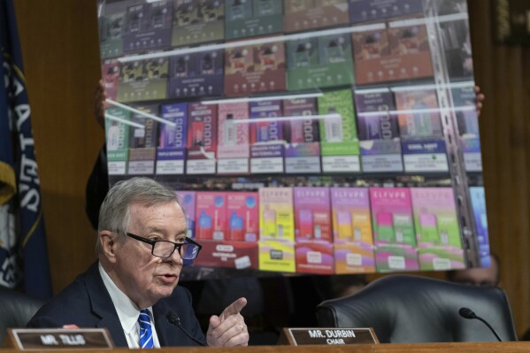 Senators blast health and law enforcement officials over illegal e-cigarettes used by teens