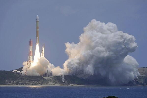 Japan successfully launches an advanced Earth observation satellite on its new flagship H3 rocket