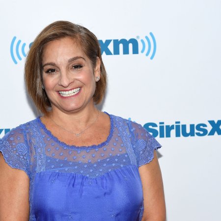 Olympian Mary Lou Retton in Tearful Health Update After Nearly Dying