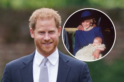 Princess Diana Moment With 'Tearful' Prince Harry Goes Viral