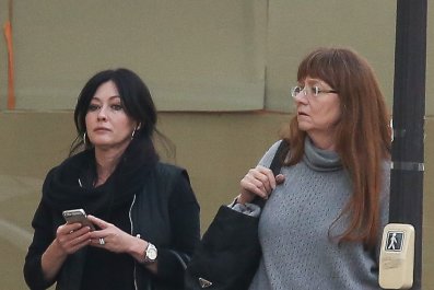 Shannen Doherty's Mom Speaks Out After Actress' Death, Continues Her Podcast