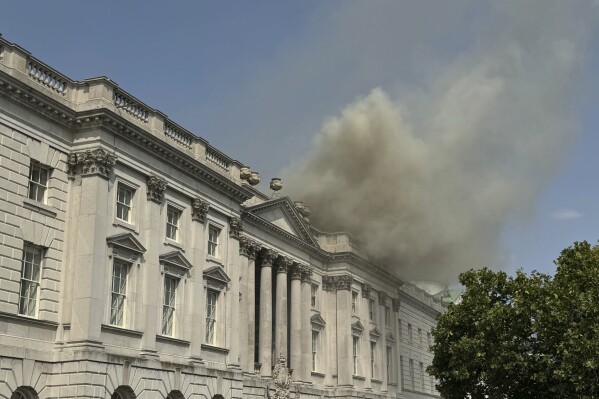 Fire breaks out at London’s Somerset House, home to priceless works by Van Gogh, Cezanne