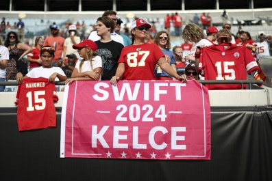 Travis Kelce Purchased Taylor Swift's Engagement Ring? Why These ESPN Anchors Think So