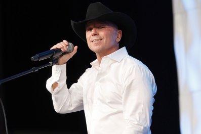 Off-duty Cop Arrested for Disturbing Reason at Kenny Chesney Concert