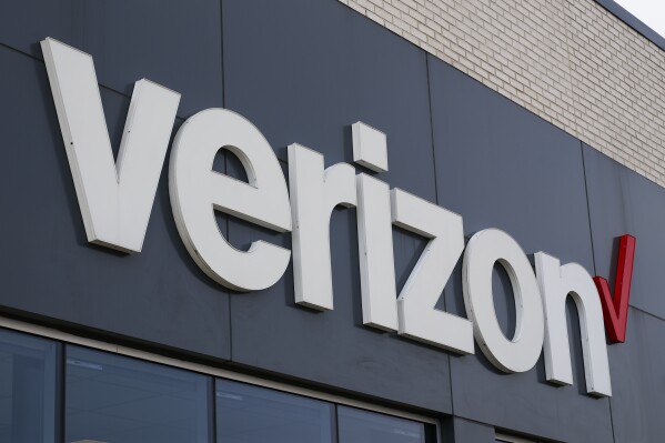 Verizon is buying Frontier in $20B deal to strengthen its fiber network