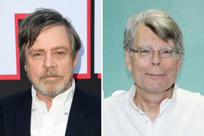 Stephen King, Mark Hamill Exchange Goes Viralâ'Framing This Tweet'