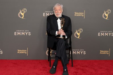 Dick Van Dyke, 98, Dances on Stage After Historic Emmy Win