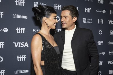 Fans Call Orlando Bloom a 'Mess' After He Appears to Check Out Kim Kardashian in Front of Katy Perry