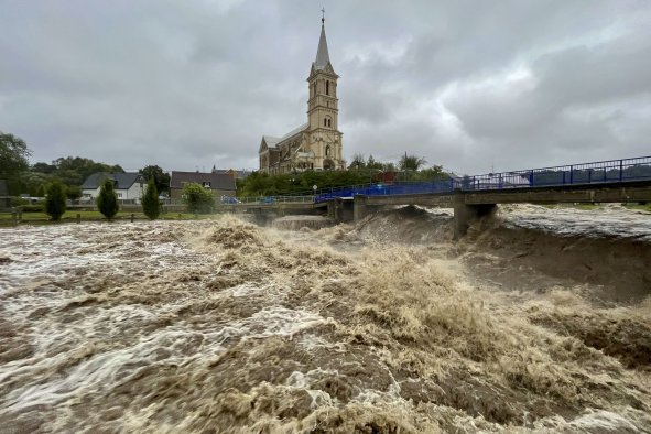 'Record-Shattering' Floods Sweep Across Central Europe as Death Toll Rises