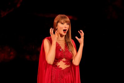 Taylor Swift's Final Moment During US Eras Tour Caught on Camera